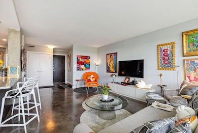 51-web-or-mls-1620-e-broad-st-unit-1205
