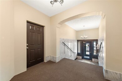 Foyer with view to main entrance on Elmer