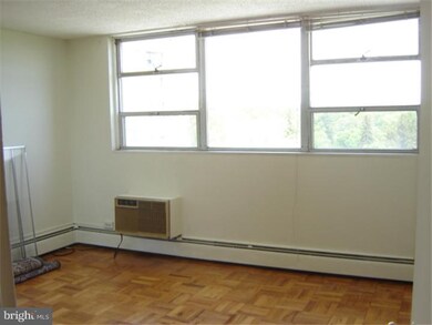 Radnor House unit 722, Bryn Mawr, PA 19010 - photo 3