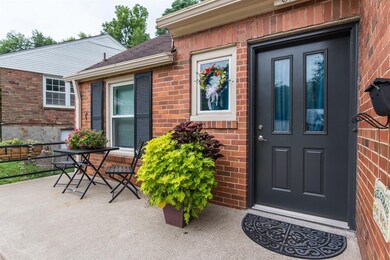 12 Graham Ave, Frankfort, KY 40601 - photo 2