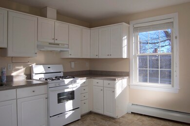 48 N Main St unit R, Newmarket, NH 03857 - photo 3