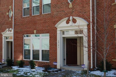 15171 Leicestershire St unit 48, Woodbridge, VA 22191 - photo 2