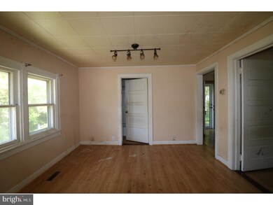 272 B St, Penns Grove, NJ 08069 - photo 5