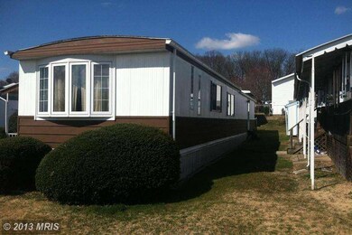 16 Judywood Ln, Essex, MD 21221 - photo 2