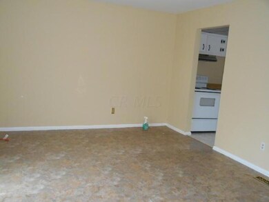 135 Tarryton Ct E, Columbus, OH 43228 - photo 6