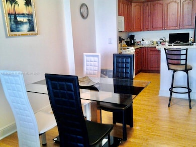 Quadomain Valencia Tower unit 1506, Hollywood, FL 33019 - photo 3