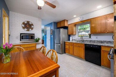 38 Westbrook Rd, Howell, NJ 07731 - photo 5