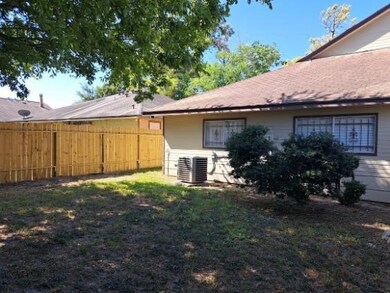 10068 Sharpton Dr, Houston, TX 77038 - photo 4