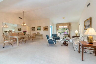 4557 Sanderling Living & Dining