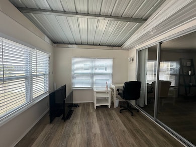 212 Molokai Dr, Bradenton, FL 34207 - photo 3