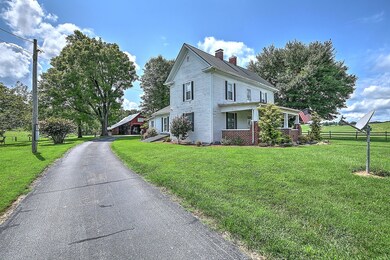 1087 McBride Ln