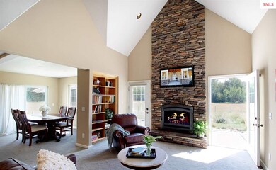 6736 Dufort Rd, Sagle, ID 83860 - photo 3