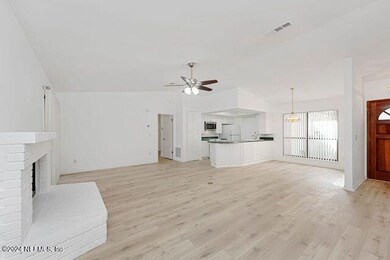 7301 Oakwood Dr, Jacksonville, FL 32211 - photo 7