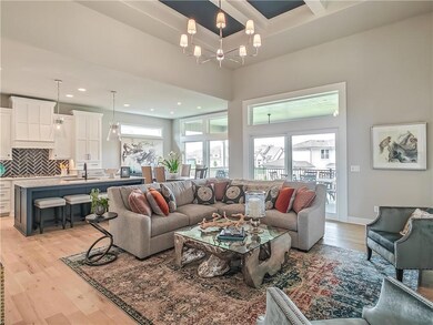 16724 Hayes St, Overland Park, KS 66085 - photo 6