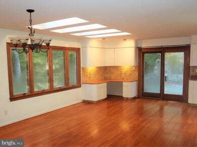 9950 Beech Ln, La Plata, MD 20646 - photo 3