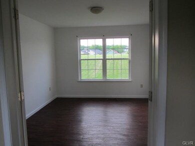 4809 Beech St, Whitehall, PA 18052 - photo 6