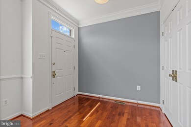 22576 Welborne Manor Square, Ashburn, VA 20148 - photo 3