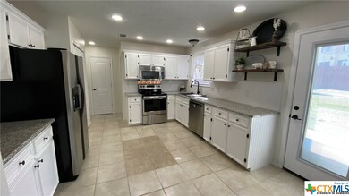 512 Bond St, Copperas Cove, TX 76522 - photo 7