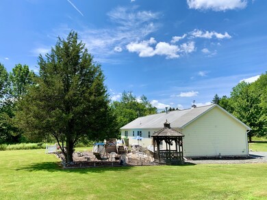 678 Stock Farm Rd, Lake Ariel, PA 18436 - photo 4