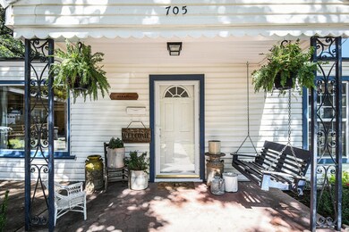 705 Jackson St, Weatherford, TX 76086 - photo 3