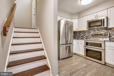 18128 Windsor Hill Dr, Olney, MD 20832 - photo 6