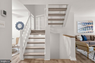 11027 Barton Hill Ct, Reston, VA 20191 - photo 6