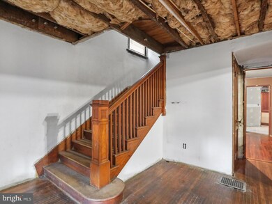 913 N Queen St, Martinsburg, WV 25404 - photo 7