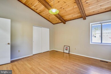 3246 Gleneagles Dr, Silver Spring, MD 20906 - photo 5