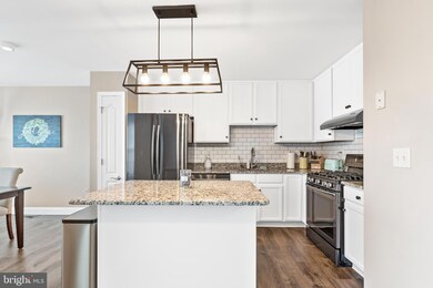 1002 Buckingham Dr, West Deptford, NJ 08086 - photo 3