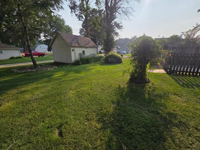 201 1st St SE, Hayfield, MN 55940 - photo 4