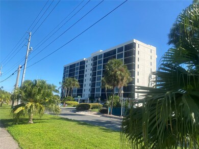 Bridgeton Condominiums unit 906, Saint Petersburg, FL 33711 - photo 4