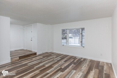Living Room MS_106649-SMALL