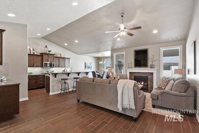 6285 W Los Flores Ct unit Lot 7 Block 5 Oaks W, Meridian, ID 83646 - photo 2