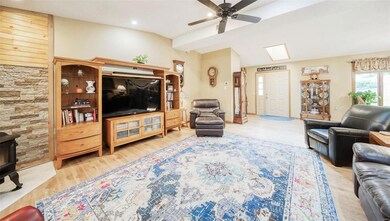 907 Cypress Dr, Rolla, MO 65401 - photo 5