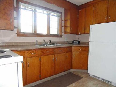 225 12th Ave, North Tonawanda, NY 14120 - photo 5