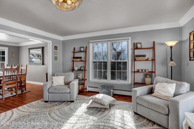 Family Room (3)