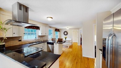 16 Douglas Rd, Dracut, MA 01826 - photo 6