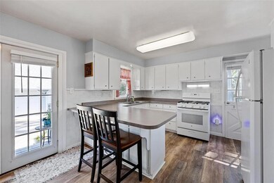 3220 H Ave NW, Cedar Rapids, IA 52405 - photo 7