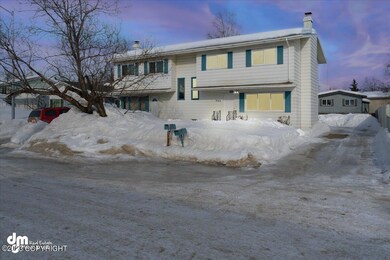 01-Front Exterior_ELI08201-Twilight