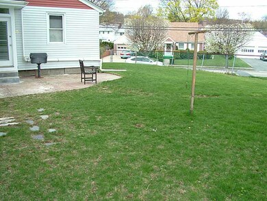 183 Gentian Ave, Providence, RI 02908 - photo 3