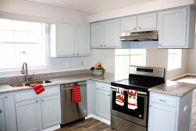 2582 Trailwood Dr, Cantonment, FL 32533 - photo 6