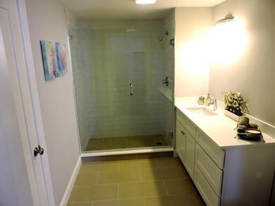 10 Merrymount Rd unit 202, Quincy, MA 02169 - photo 3