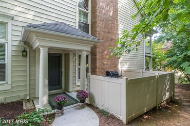 5824 Linden Square Ct, Rockville, MD 20852 - photo 2