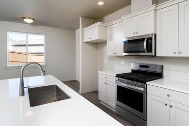 Atwood TH Kitchen MLS