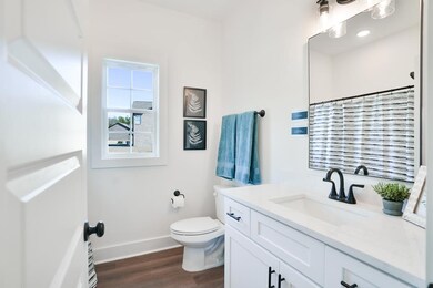 Example of a completed and furnished Guest Bathroo