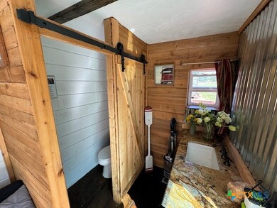 1512 River Grove Rd unit B, Lockhart, TX 78644 - photo 4