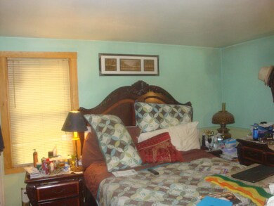 38 Bristol Ave, Hyannis, MA 02601 - photo 5