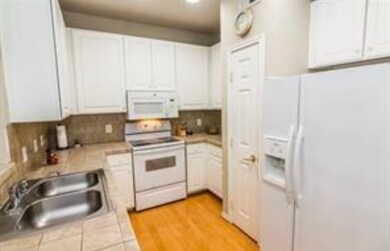 2400 Mccue Rd unit 337, Houston, TX 77056 - photo 4