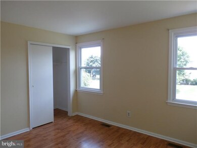 8 Green Meadow Dr, Langhorne, PA 19047 - photo 7