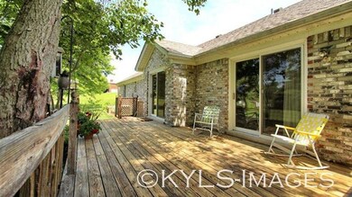 135 Hickory Dr, Harrodsburg, KY 40330 - photo 3